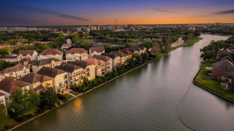 Homes For Sale - 1014 Old Oyster Trail<br/> Sugar Land, TX 77478