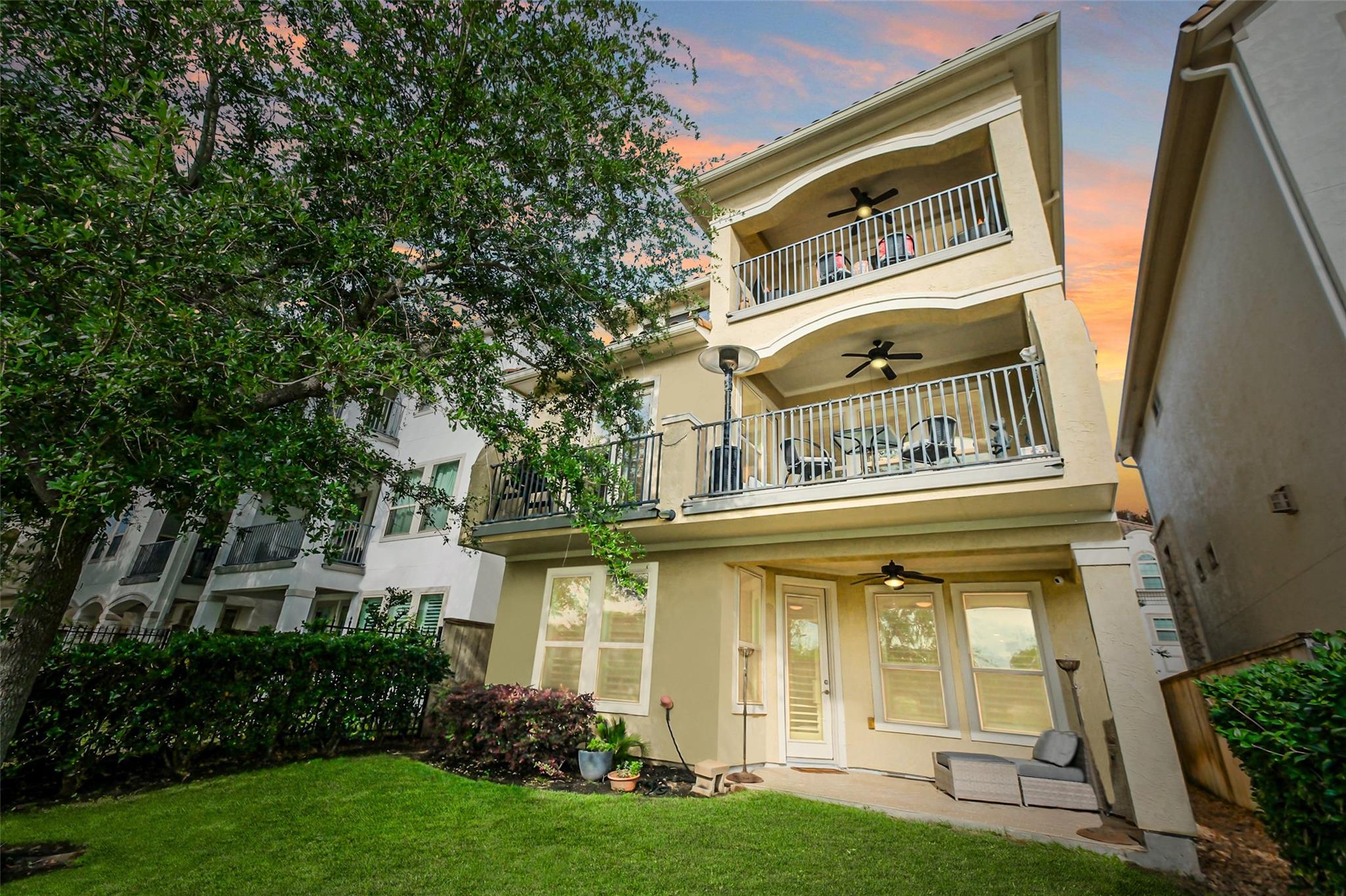 1014 Old Oyster Trail