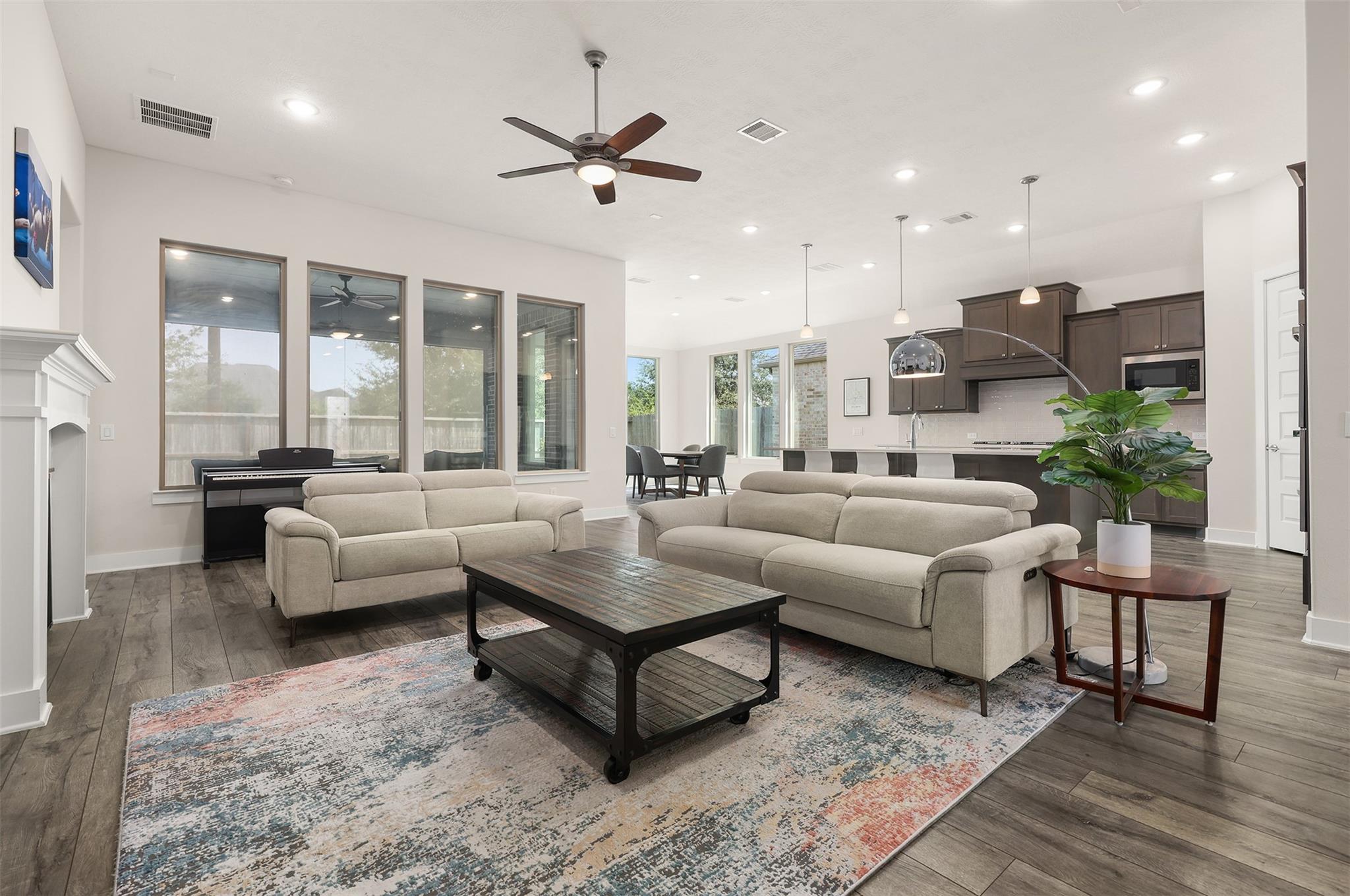 5918 Wedgewood Heights Way