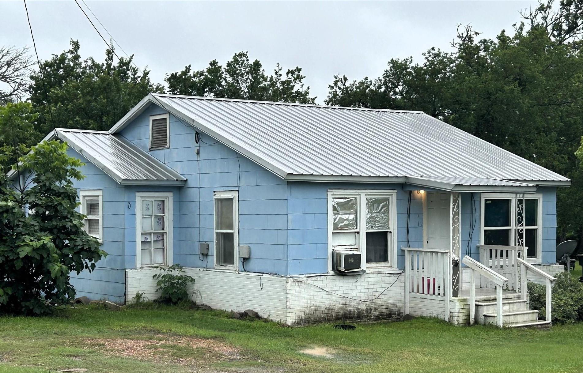 540 Hempstead Street W