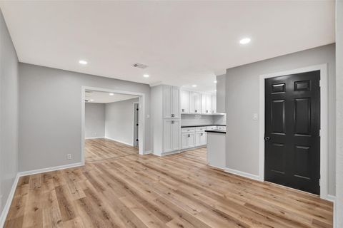 Tiny photo for 704 Teabury Avenue, Pasadena, TX 77503 (MLS # 56593258)