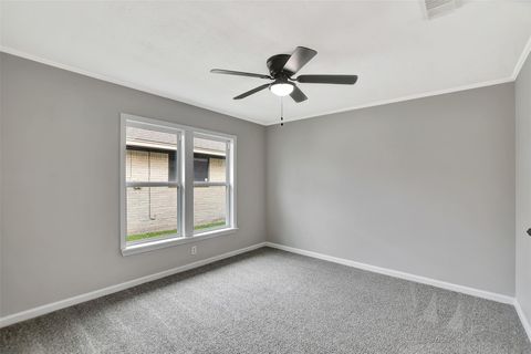 Tiny photo for 704 Teabury Avenue, Pasadena, TX 77503 (MLS # 56593258)