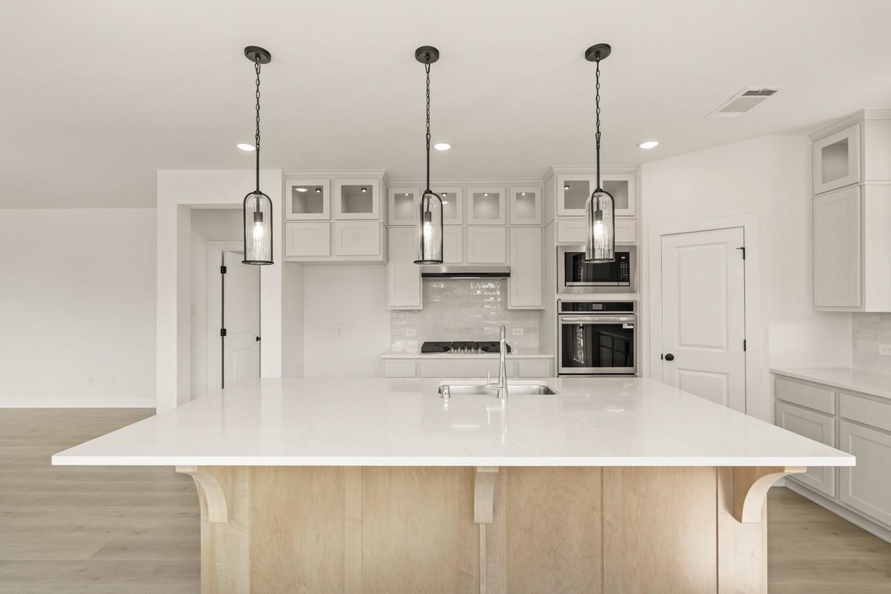 11202 Leaf Shelter Lane