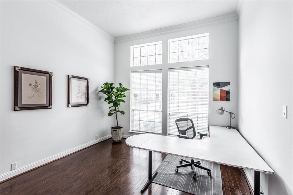 2211 Merrill Hills Circle