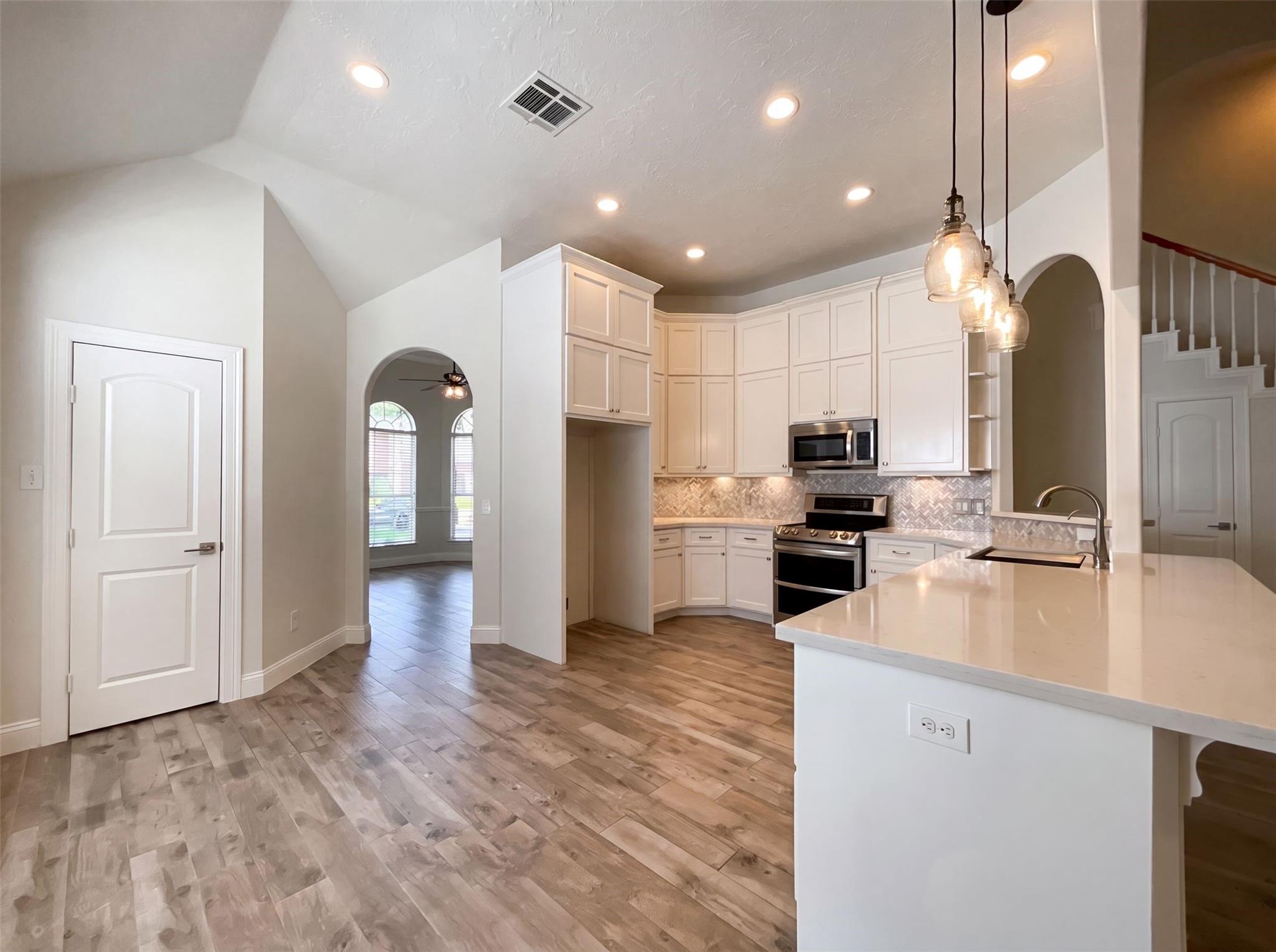 7107 Sweet Violet Trail