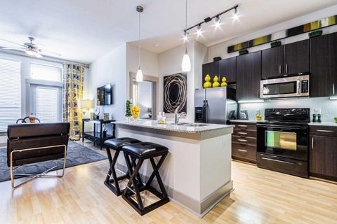 Photo of 2525 S Voss Road #308, Houston, TX 77057 (MLS # 25567252)