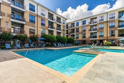 Tiny photo for 2525 S Voss Road #308, Houston, TX 77057 (MLS # 25567252)
