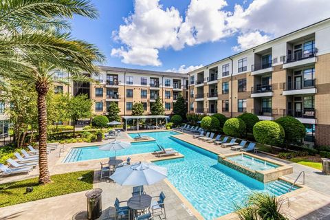 Tiny photo for 2525 S Voss Road #308, Houston, TX 77057 (MLS # 25567252)