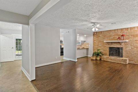 Photo of 11823 S Red Cedar Circle, The Woodlands, TX 77380 (MLS # 87064777)