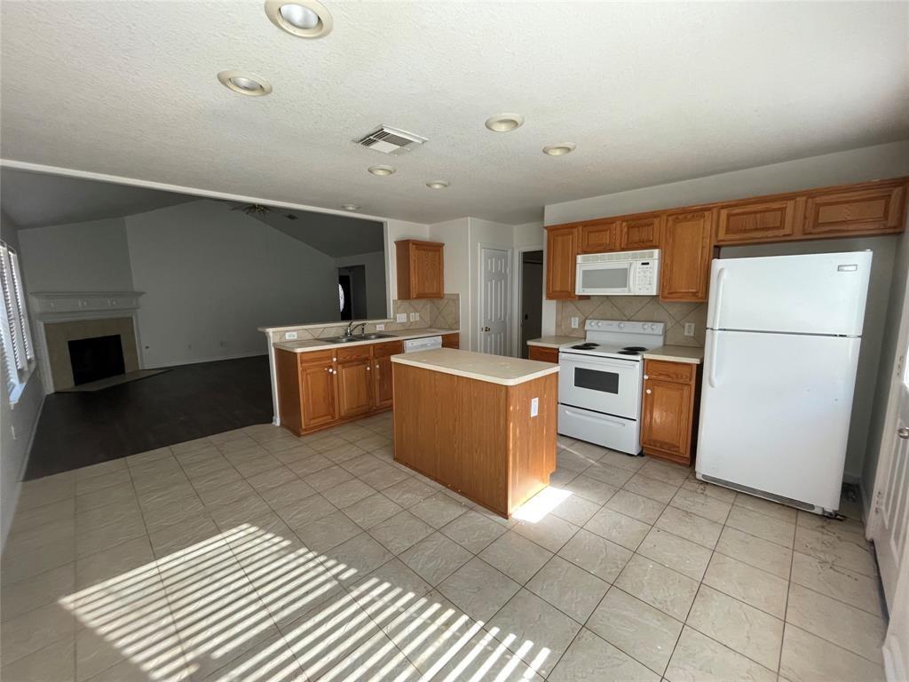 3314 Falcon Trail Drive