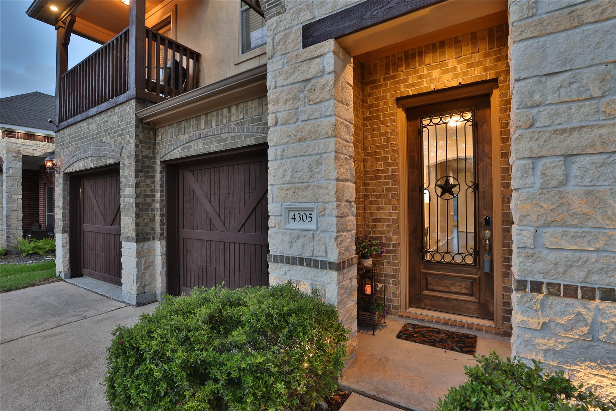 4305 Dave Alvin Drive