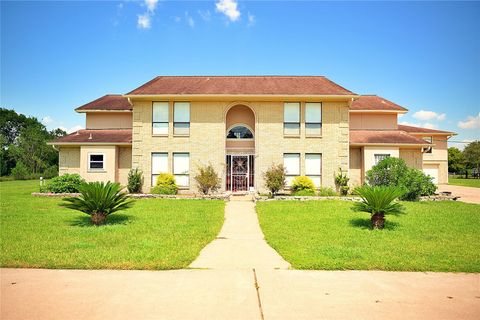 Property photo of 8033 Mchard Road, Pearland, TX 77581