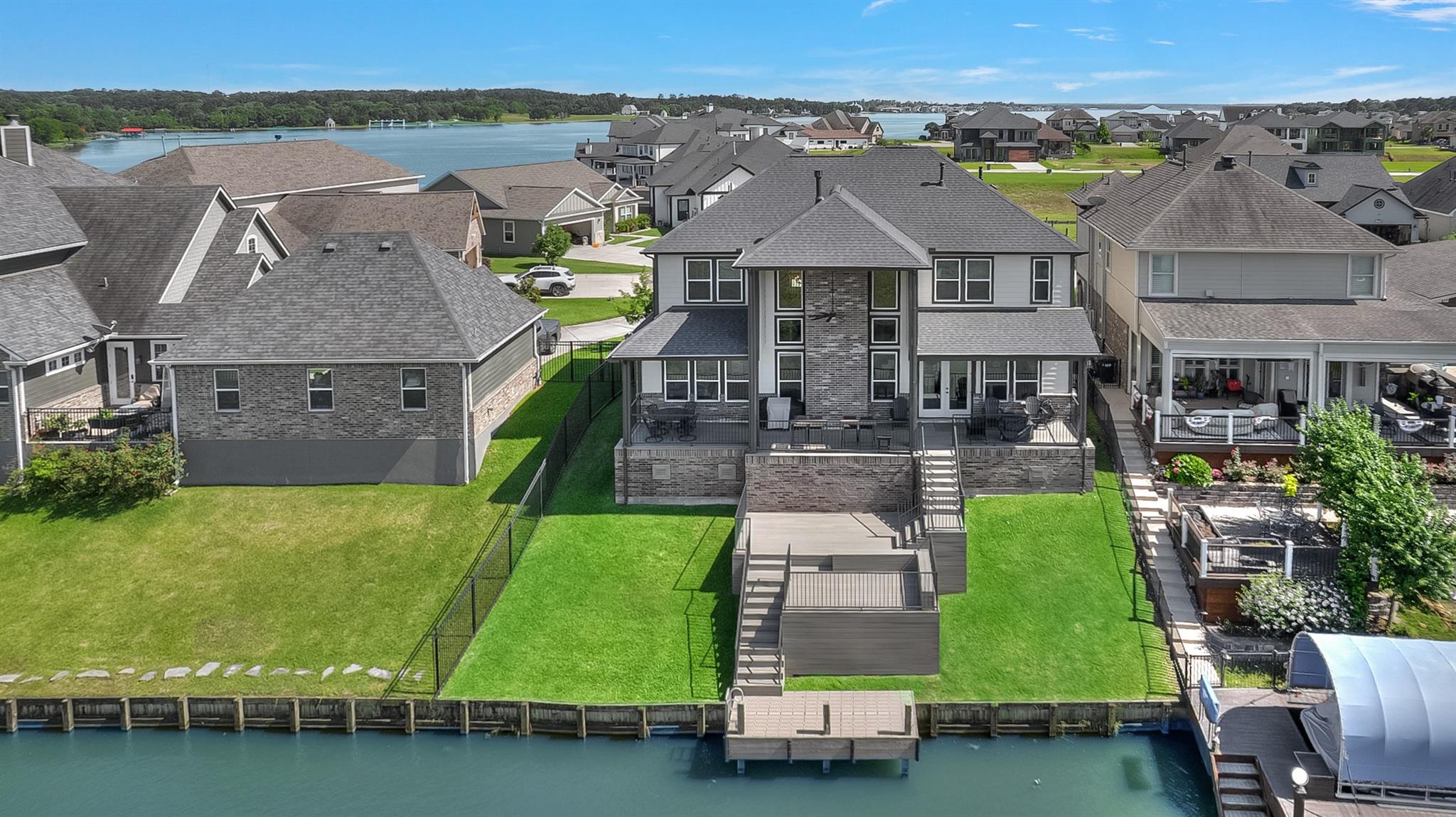 10700 S Lake Mist Lane