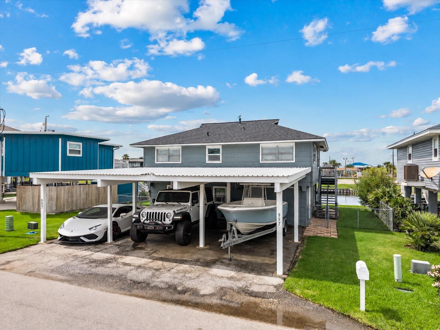 997 Redfish Street