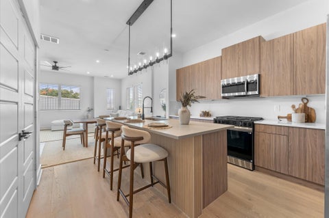 Photo of 4329 Arlington Street, Houston, TX 77022 (MLS # 64497284)