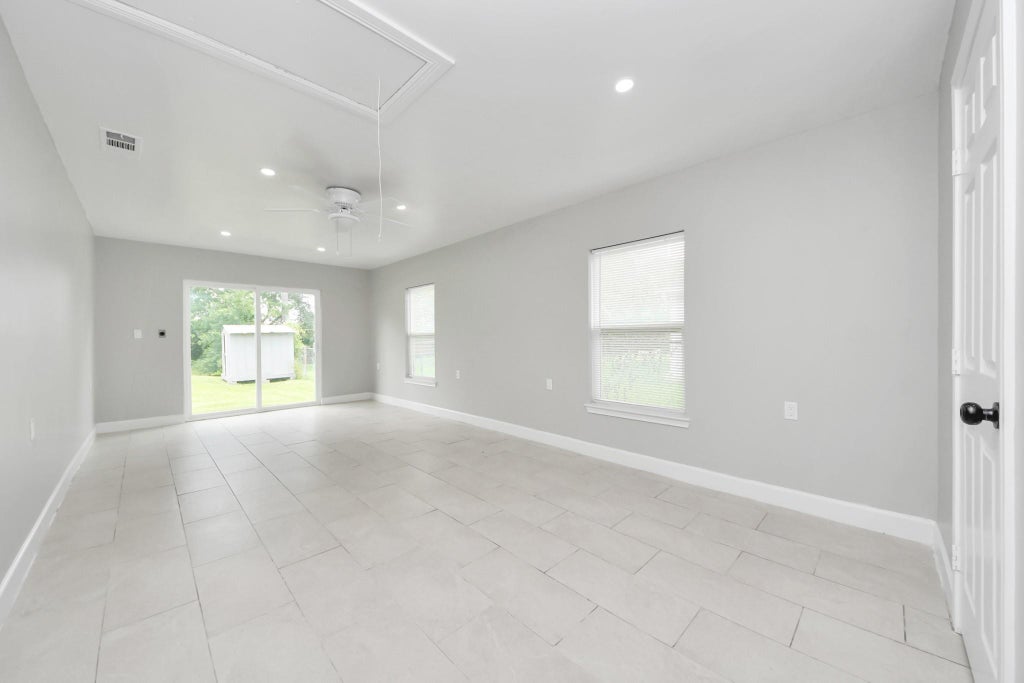 Photo of 6735 Alpine Drive #B, Houston, TX 77061 (MLS # 23799415)