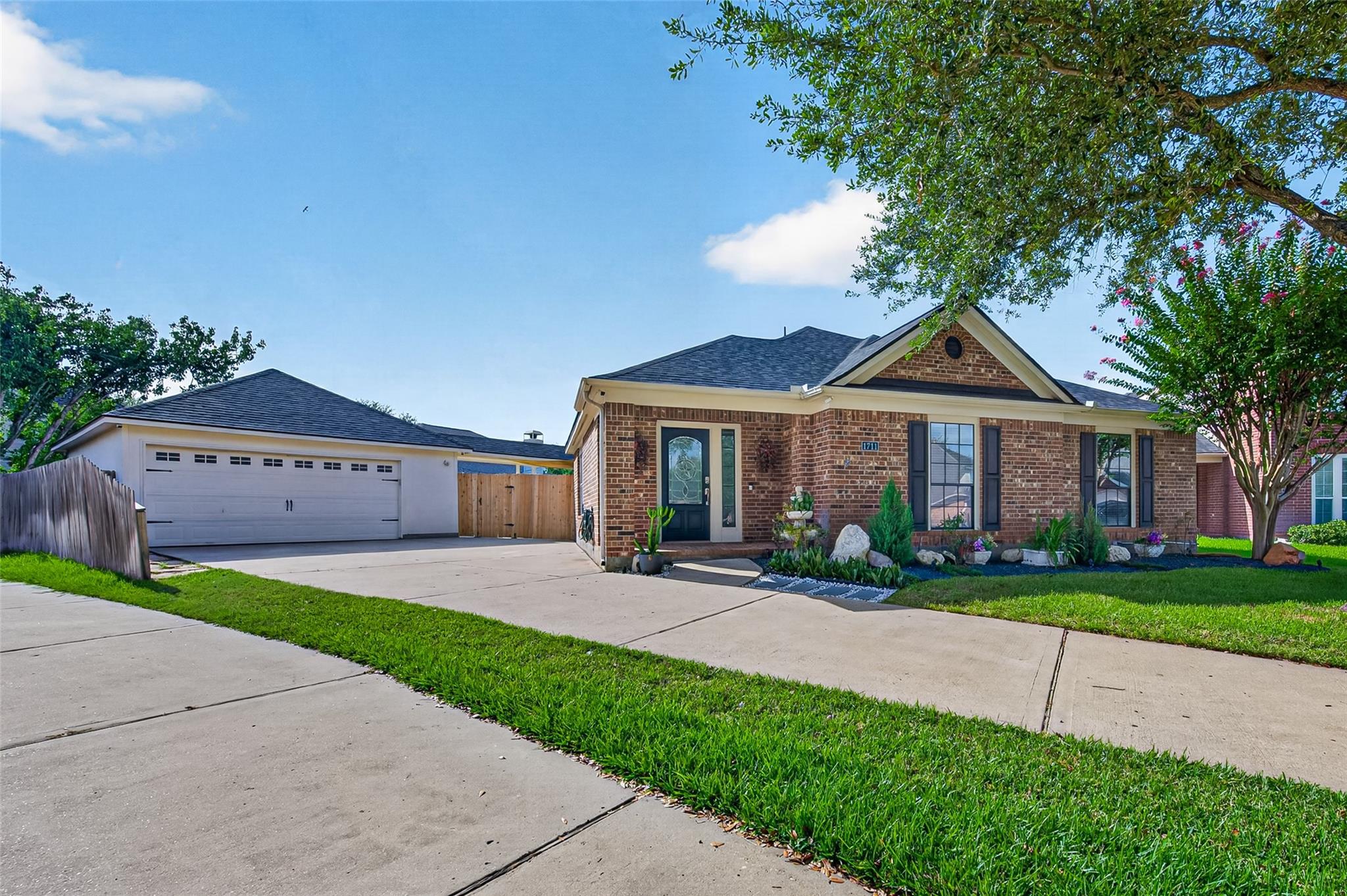 1711 Red Lake Court