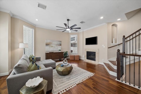 Photo of 5610 Kiam Street #B, Houston, TX 77007 (MLS # 28275175)