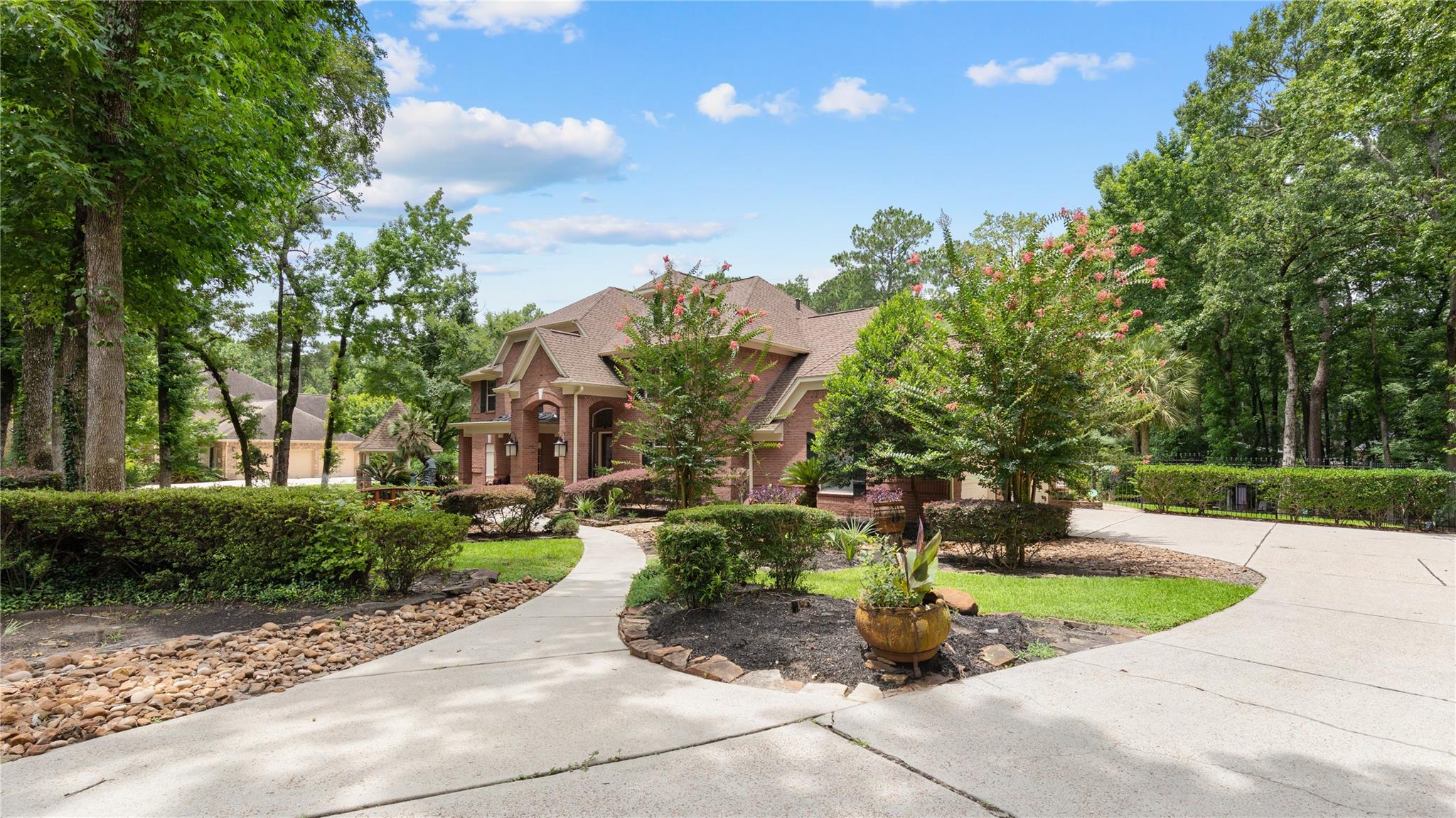 37703 Edgewater Drive