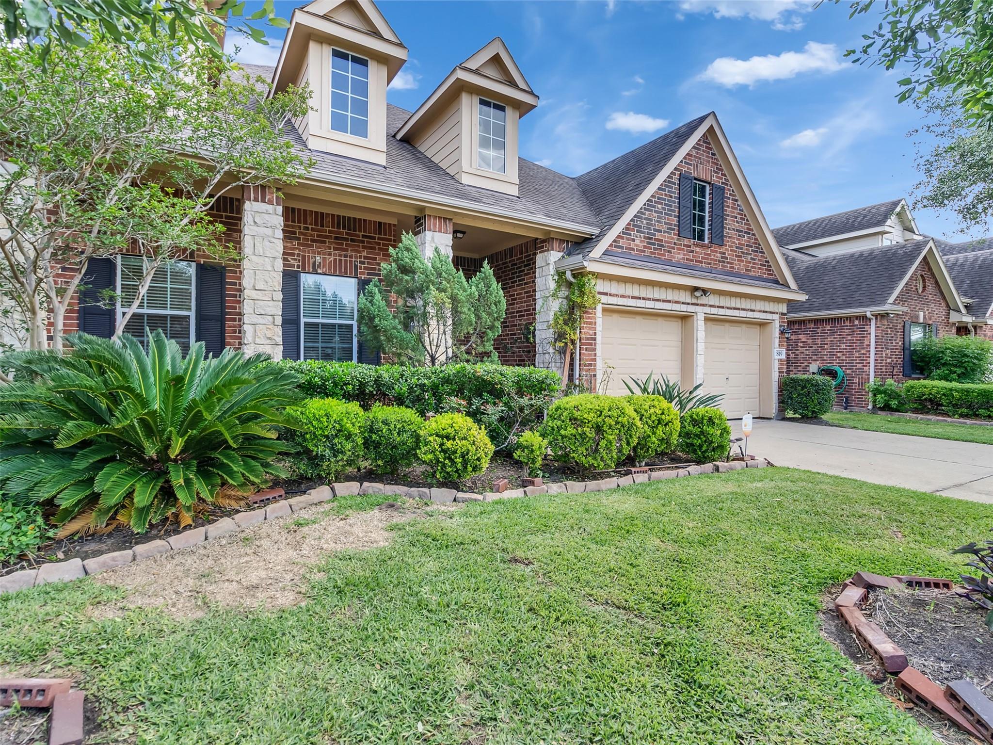 2819 Lake Villa Drive