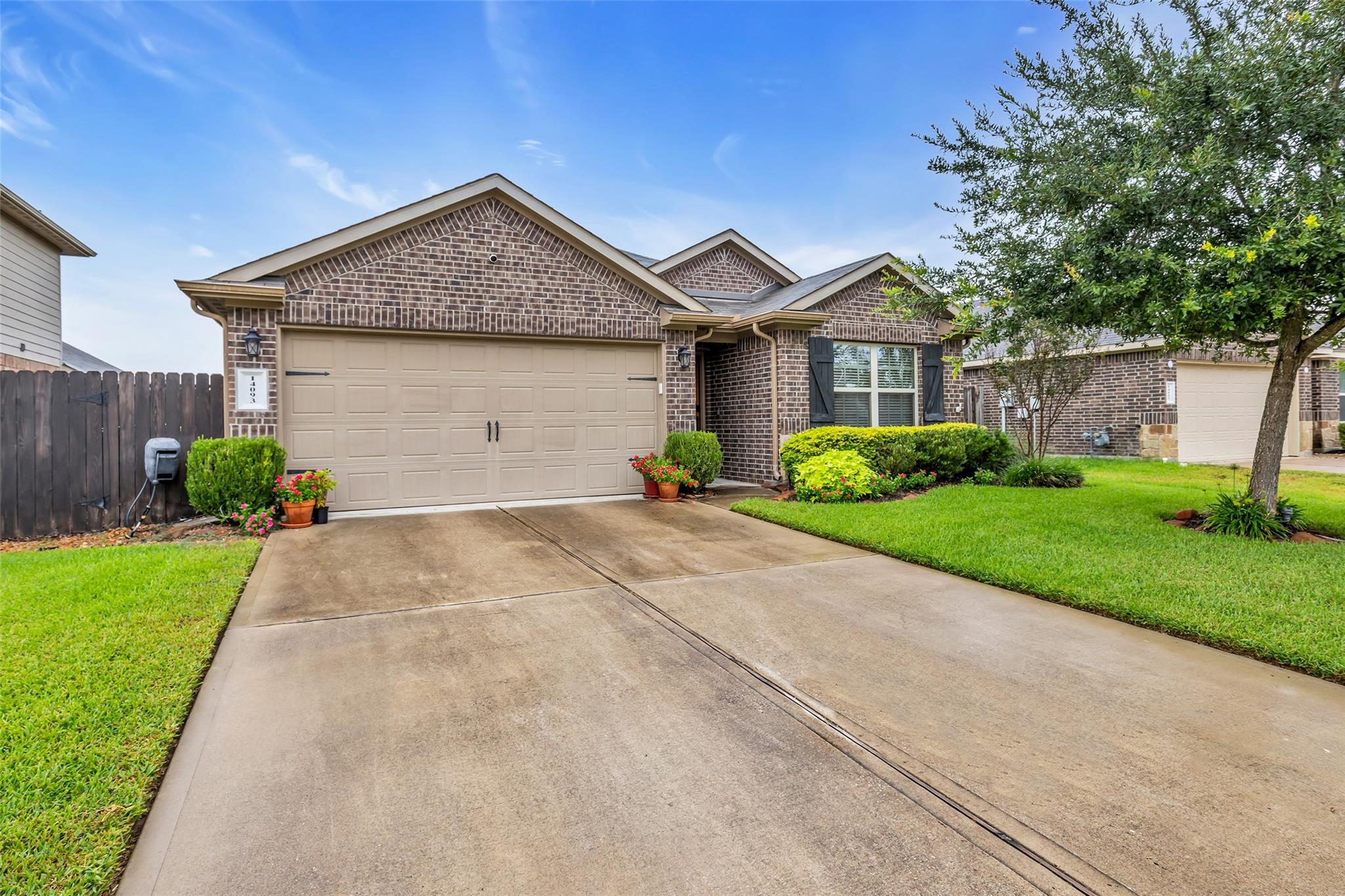 14093 Lake Crescent Drive