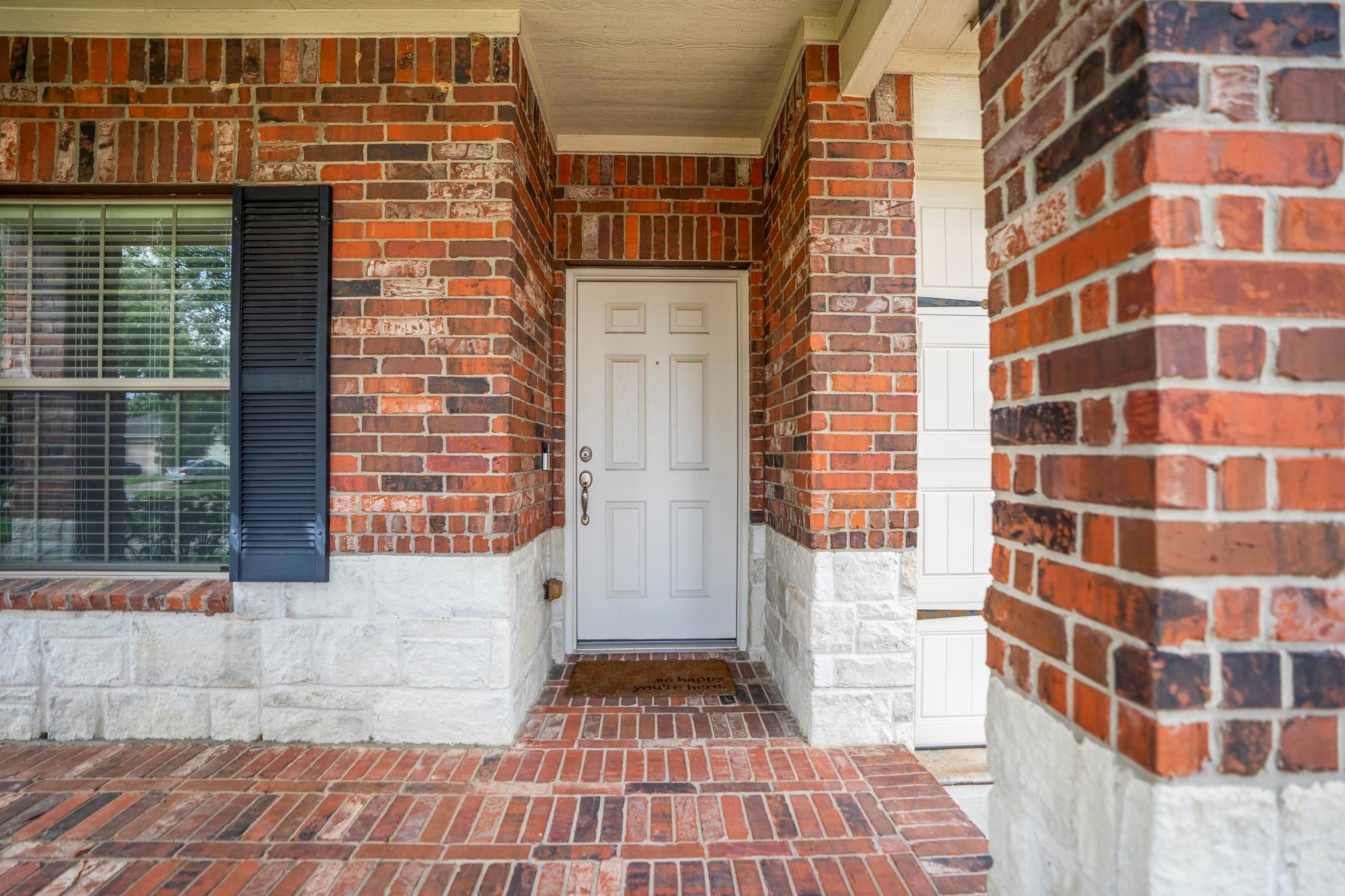 631 E Newport Bend