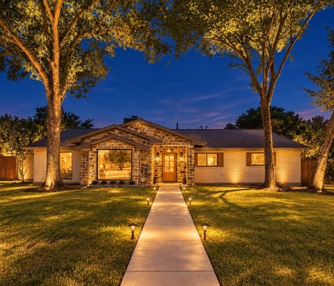 Photo of 10823 Chimney Rock Road, Houston, TX 77096 (MLS # 26935292)