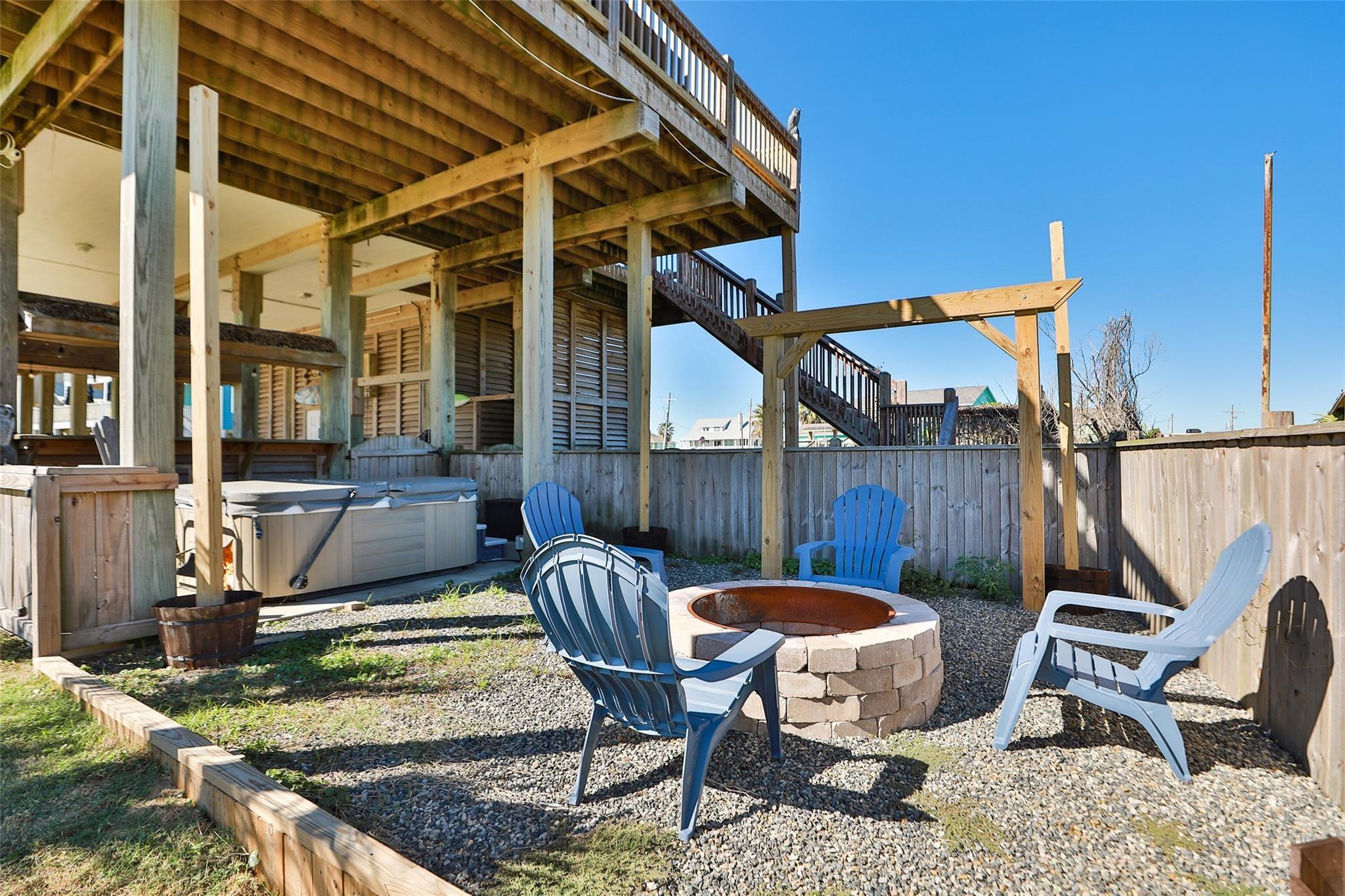 862 Gregory Lane