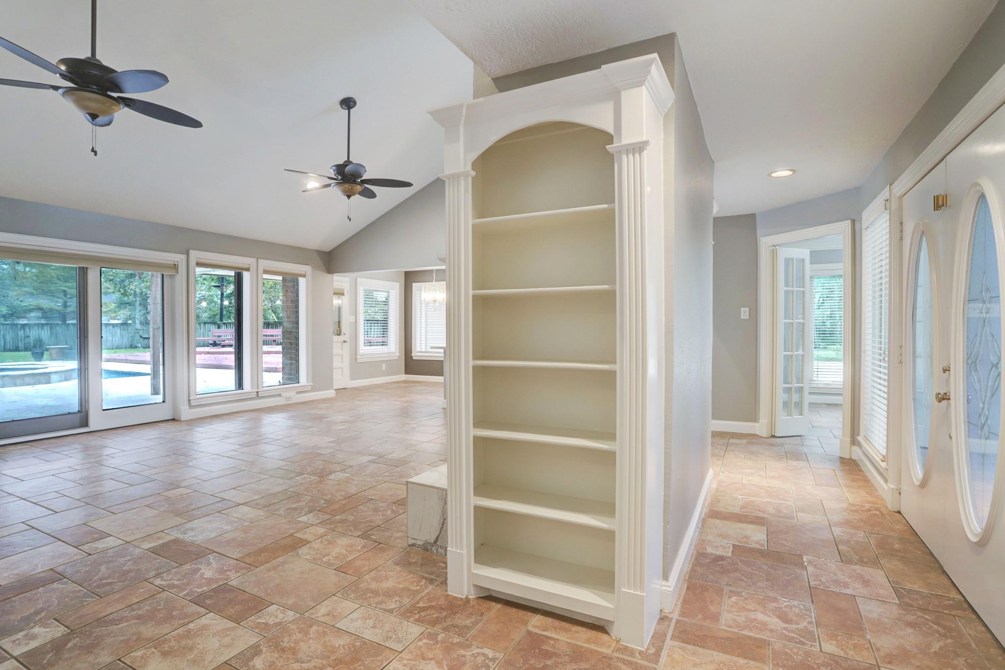 811 Castle Hill Trail