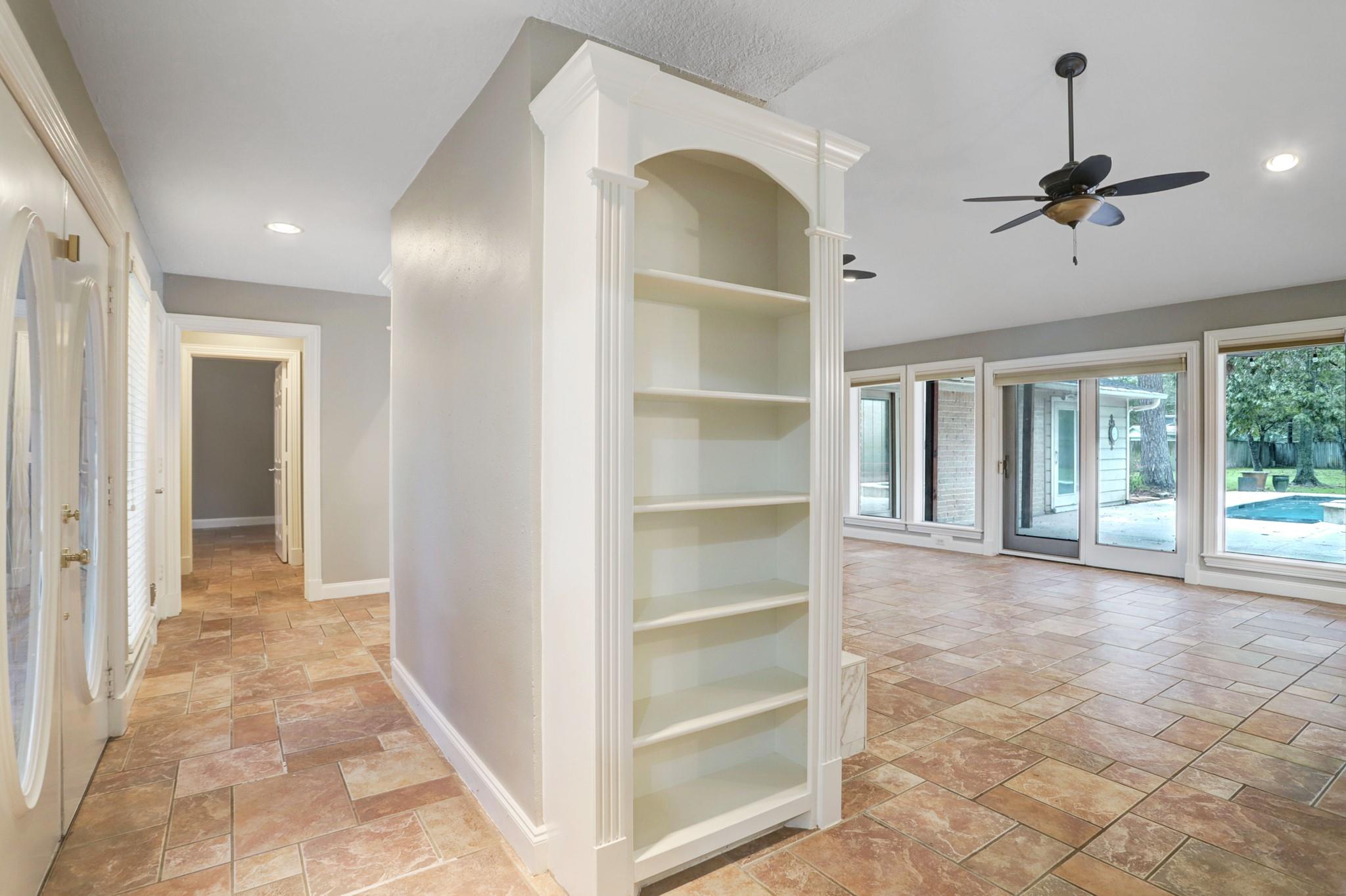 811 Castle Hill Trail