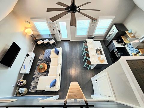 Homes For Sale - 1075 Shady Lane<br/> Gilchrist, TX 77617