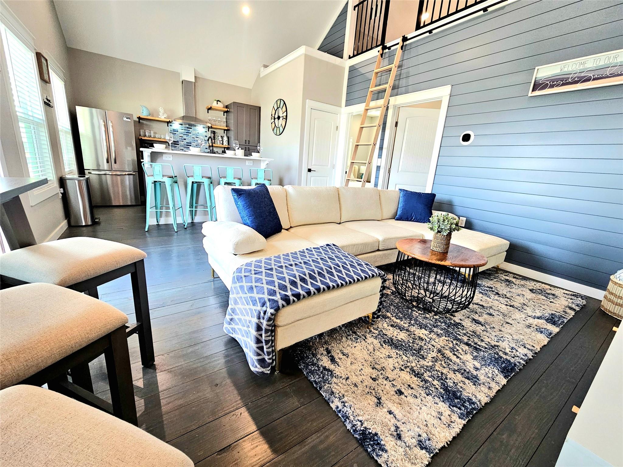 1075 Shady Lane