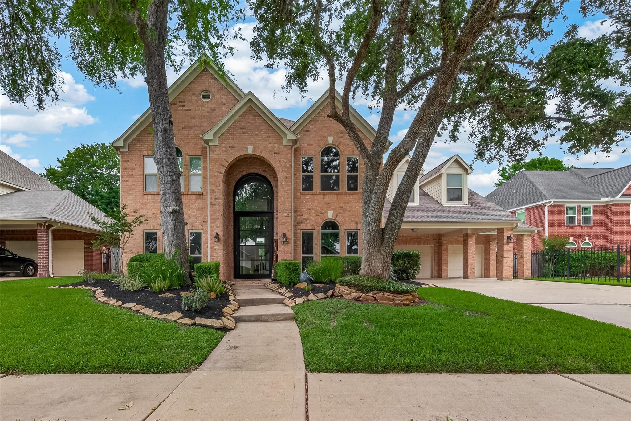 1403 Hillside Forest Drive