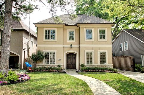 Photo of 3919 Swarthmore, West University, TX 77005 (MLS # 61343838)
