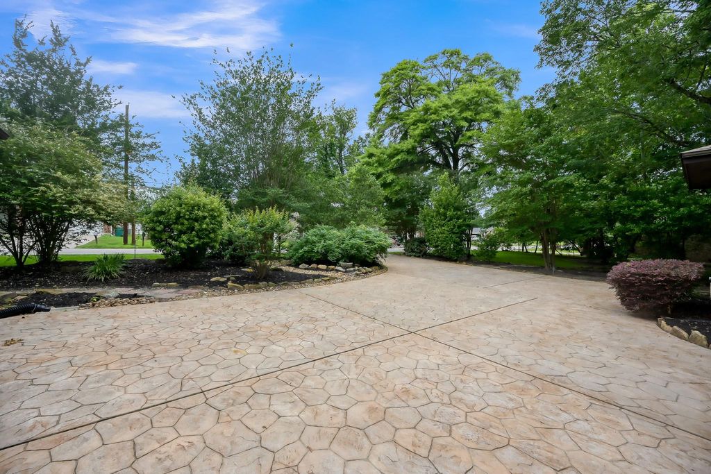 Photo of 341 Rolling Hills Drive, Conroe, TX 77304 (MLS # 79793130)