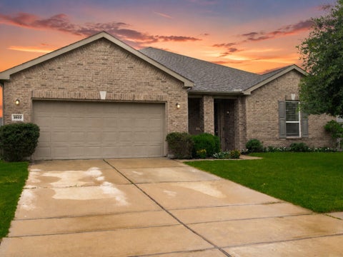 Photo of 3502 Saxton Green Road, Pearland, TX 77584 (MLS # 58716249)