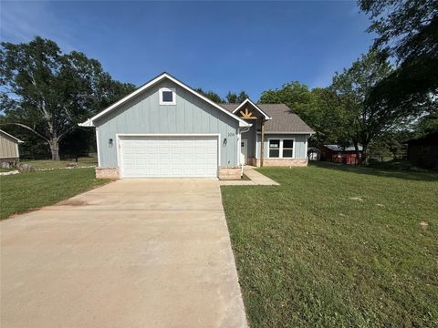 Photo of 106 Elm Street, Winona, TX 75792 (MLS # 92128514)