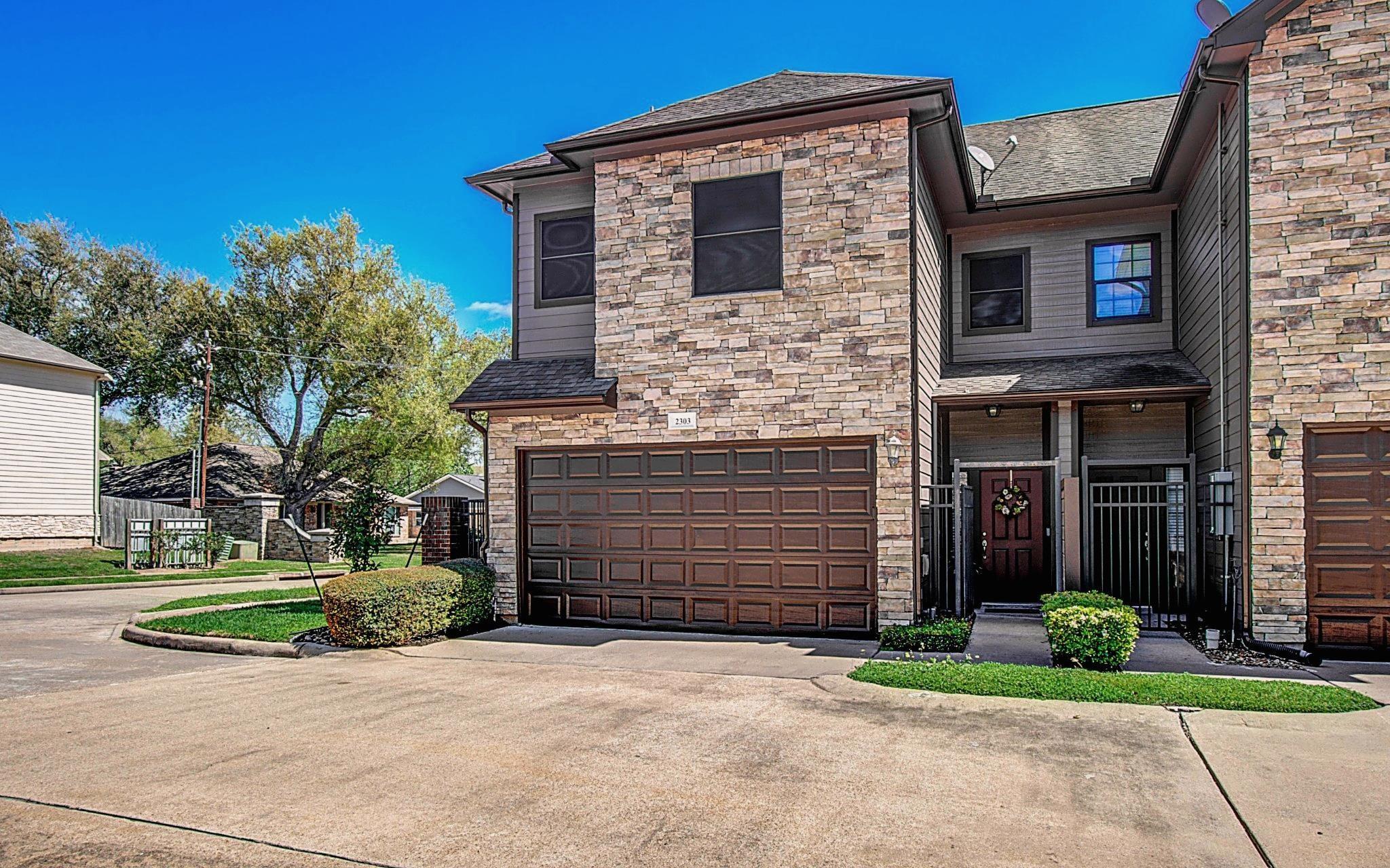 2303 Bermuda Shores Drive