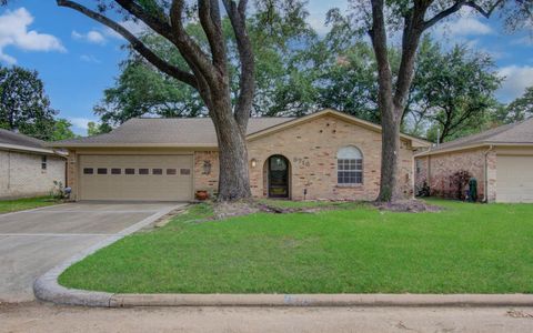 Photo of 5710 Verdome Lane, Houston, TX 77092 (MLS # 83965906)