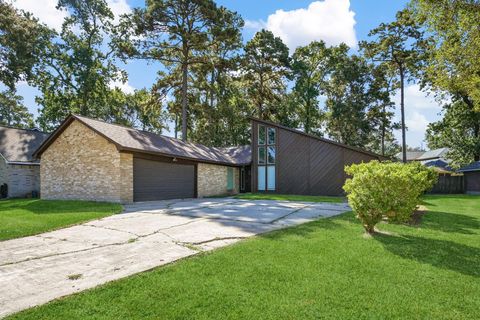 Photo of 16111 Fan Tail Drive, Crosby, TX 77532 (MLS # 20739134) Photo of 16111 Fan Tail Drive, Crosby, TX 77532 (MLS # 20739134)