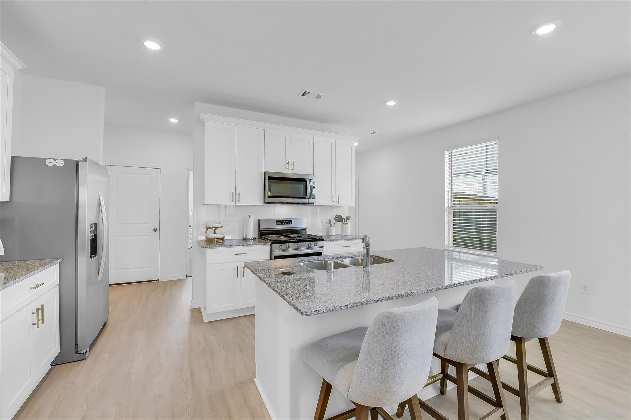 14767 Maple Pond Place