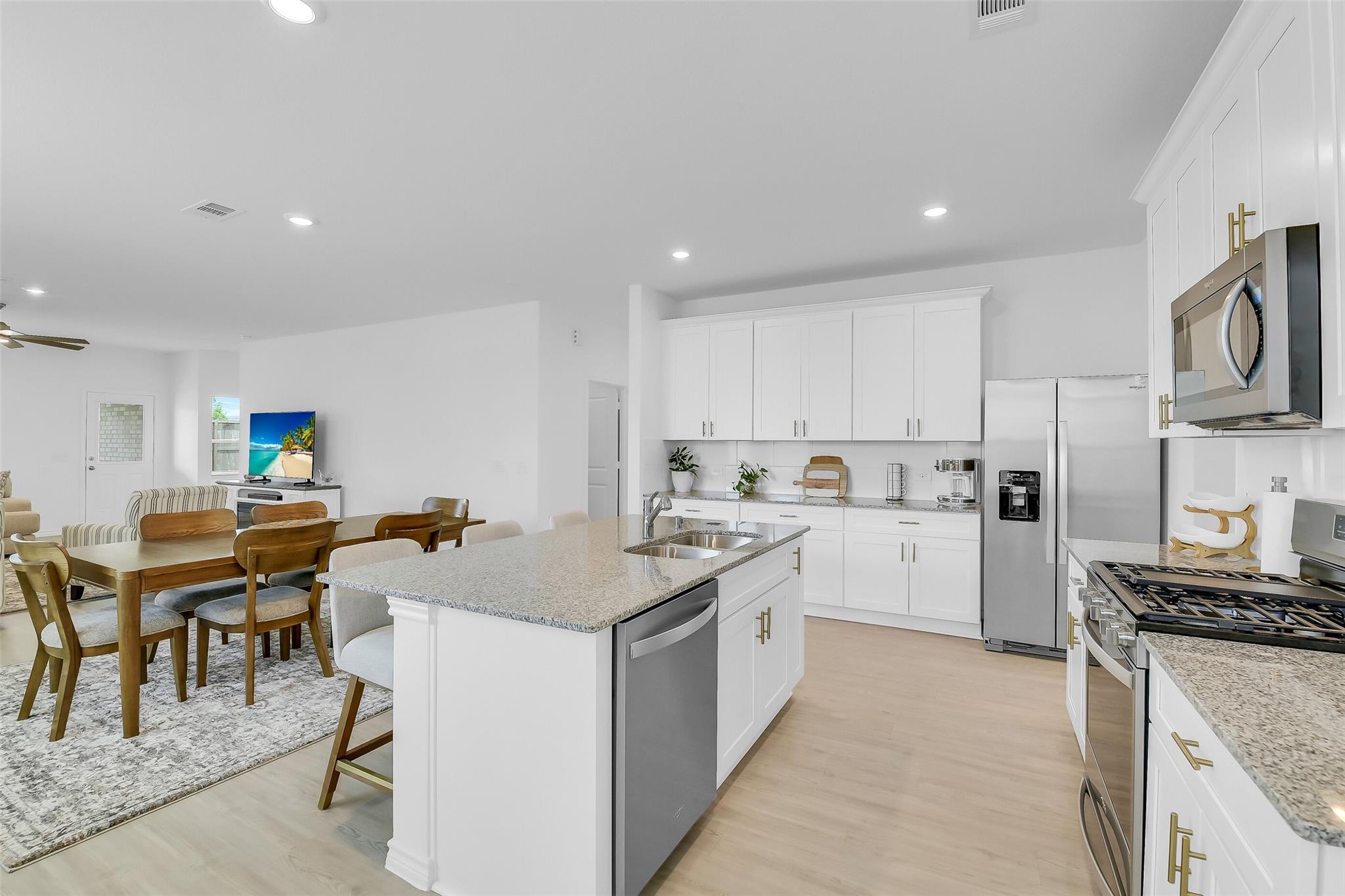 14767 Maple Pond Place