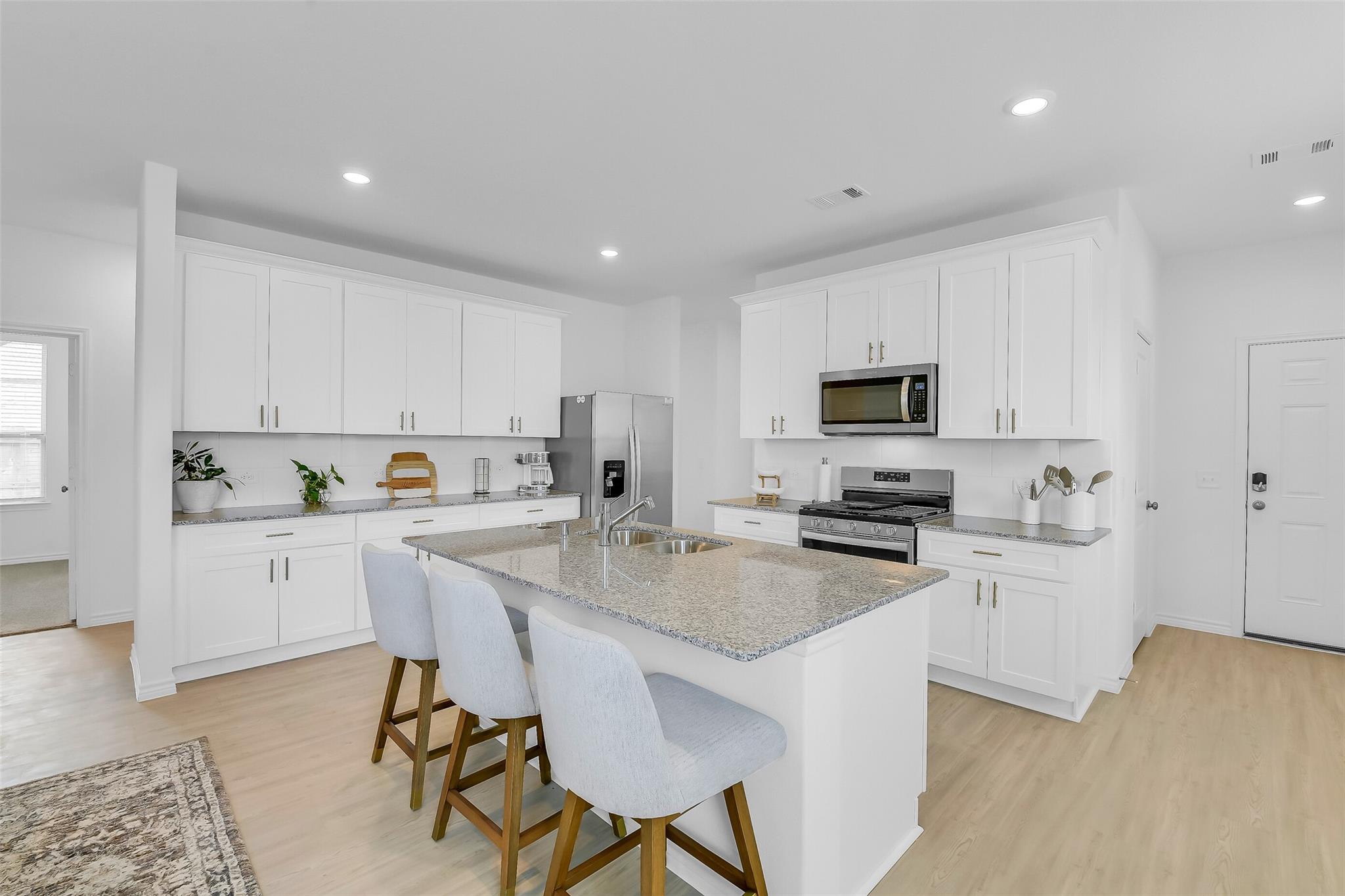 14767 Maple Pond Place