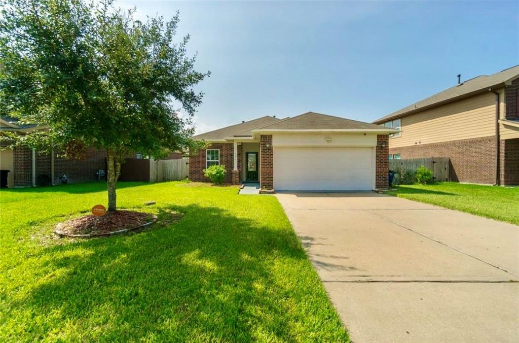 Photo of 3119 Cambridge Meadows Lane, Dickinson, TX 77539 (MLS # 41333565)