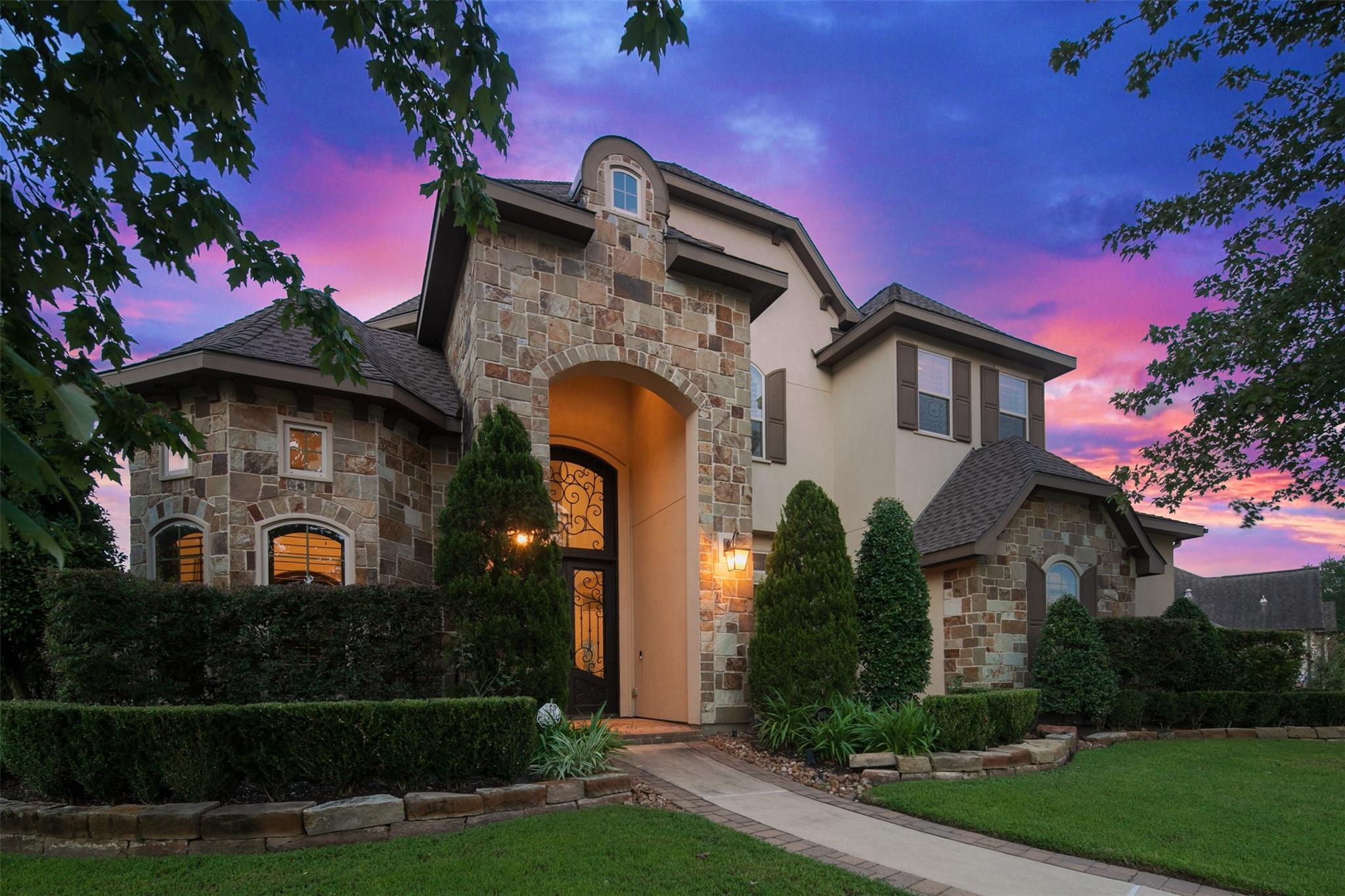 10506 Pebblecreek Crossing