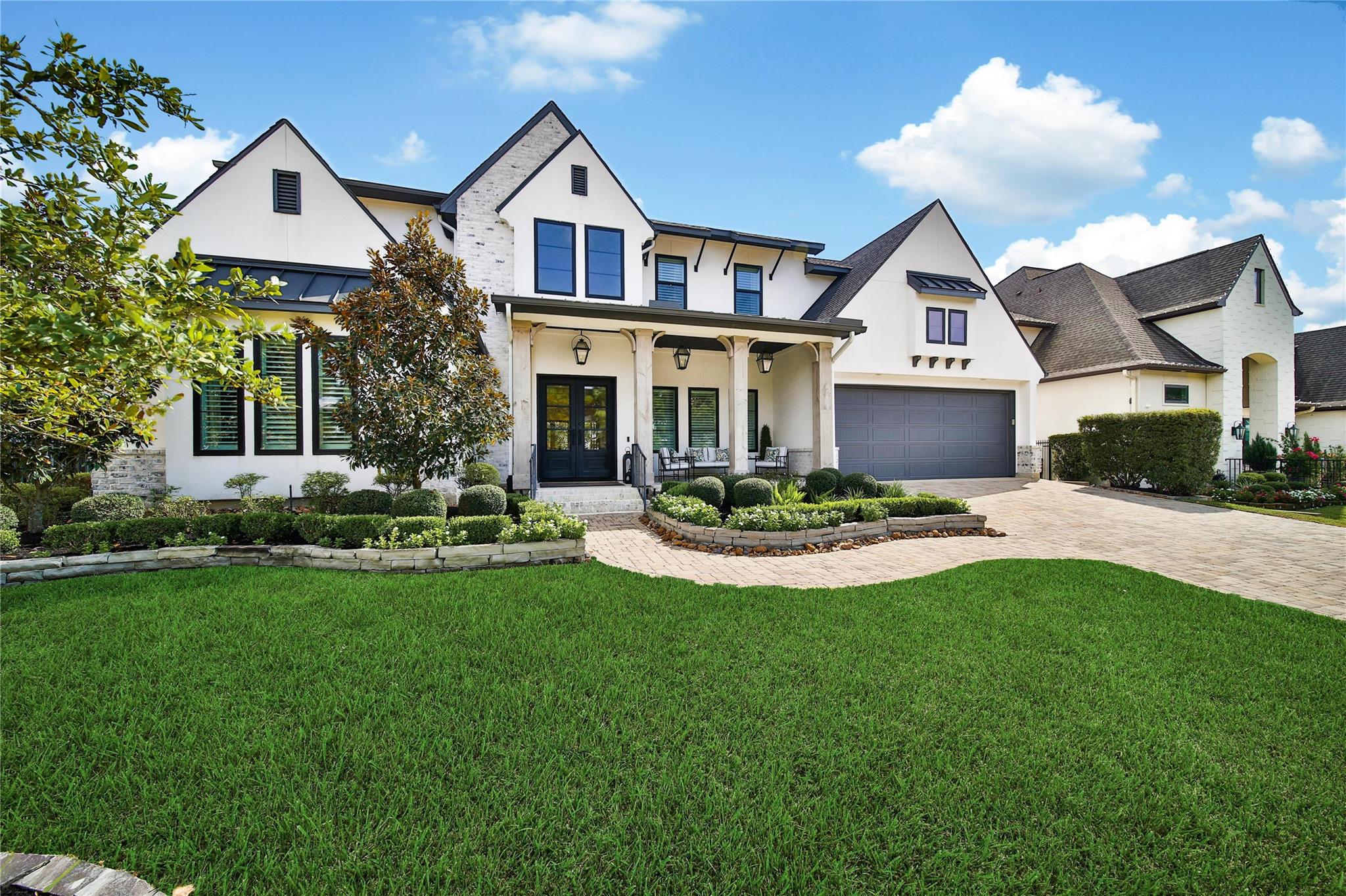 10 Peerless Point Place