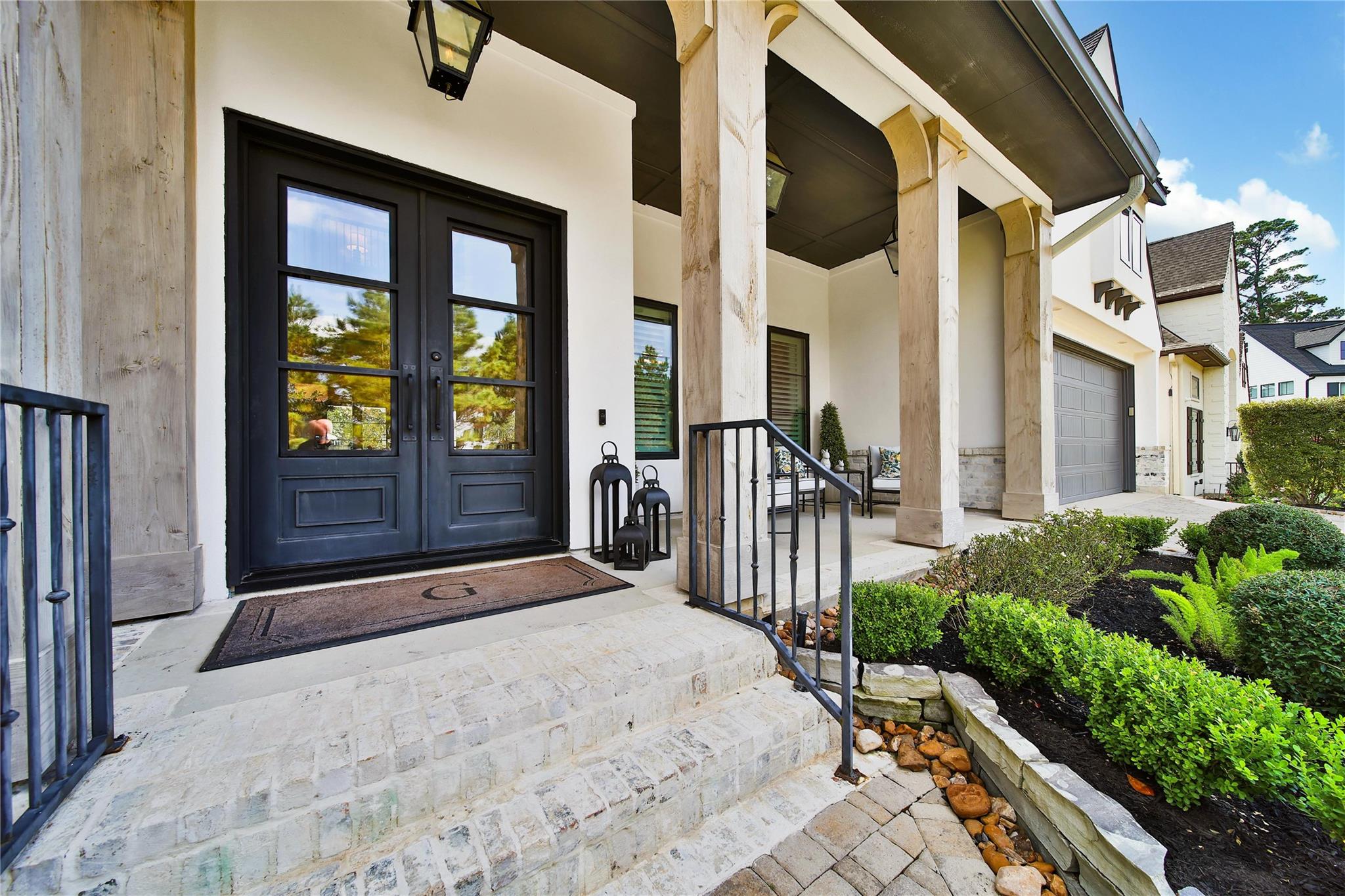 10 Peerless Point Place