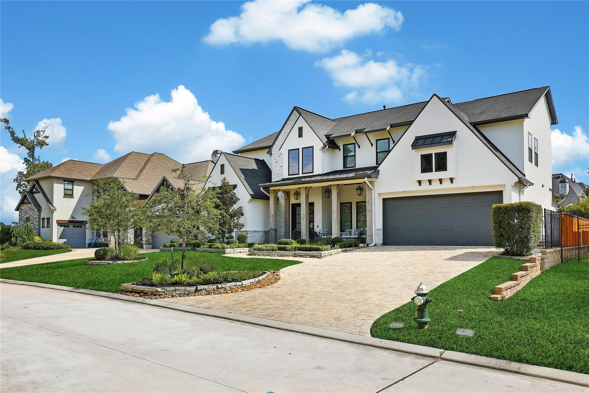 10 Peerless Point Place