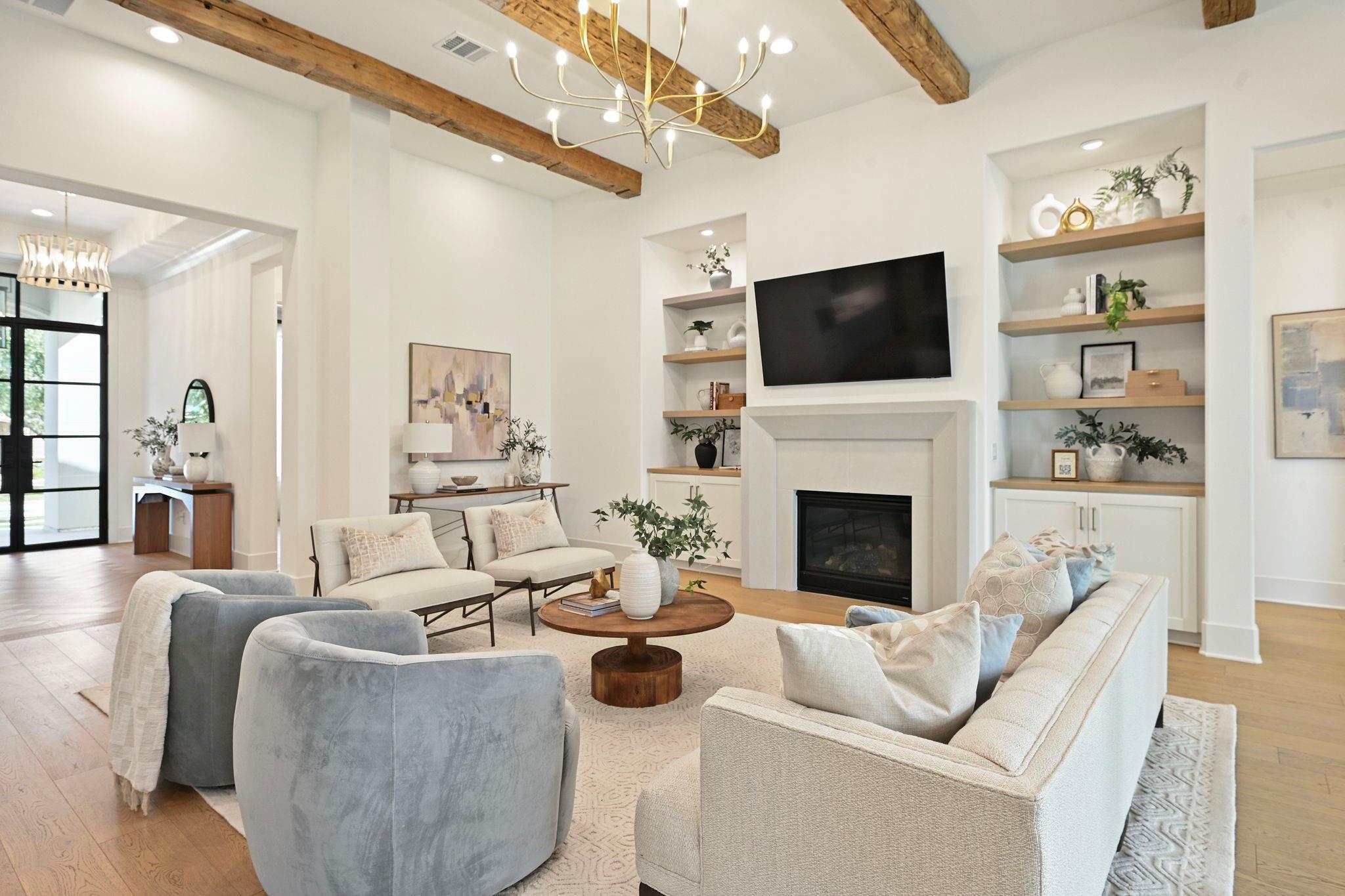 5115 Inverness Drive