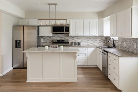 Photo of 5825 Village Forest Court, Houston, TX 77092 (MLS # 55777628)